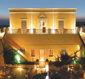Donna's House Santorini  в Пиргосе