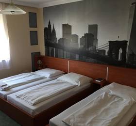 Europa Hotel Es Etterem  в Ньиредьхазе