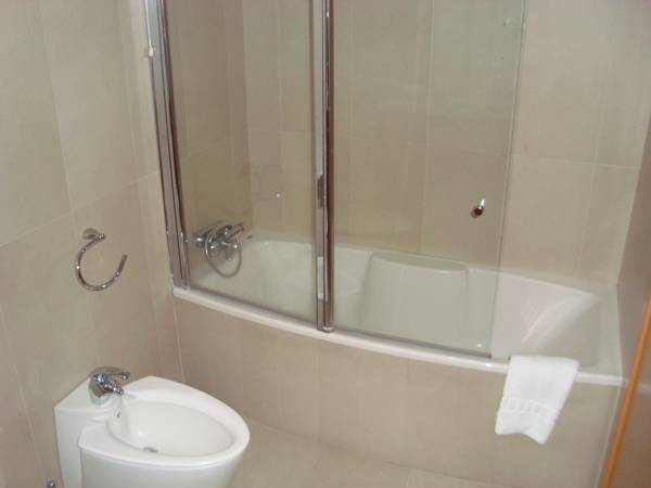 Hotel Albergaria Borges  3* Португалия, Шавиш
