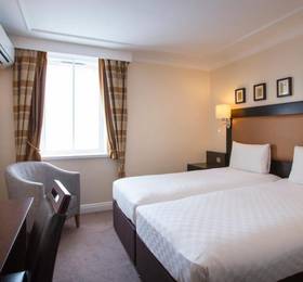 Thistle London Heathrow Hotel в Хиллингдоне
