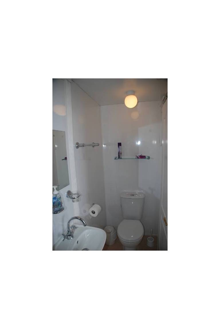 Whitecliff Guest House 