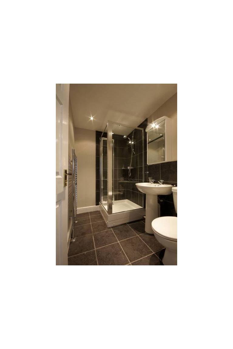 Elizabeth House Hotel 