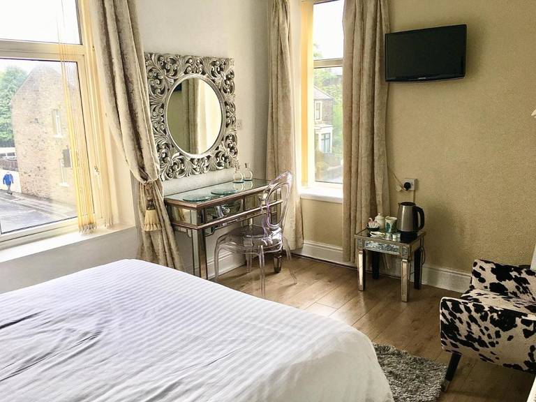 Highfield Guesthouse 