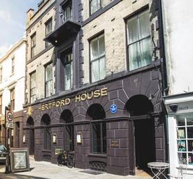 Hertford House Hotel  в Хартфорде