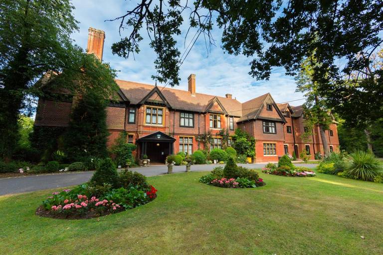 Stanhill Court Hotel 