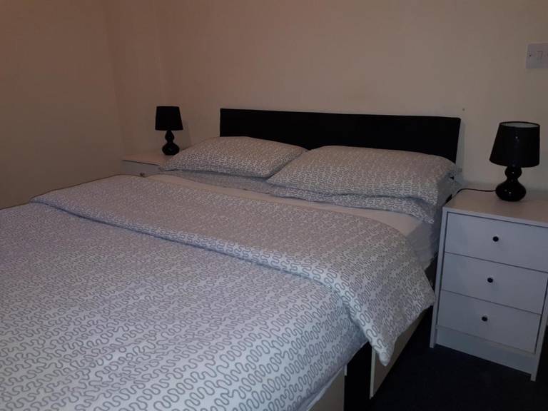 Shamrock Guest House 