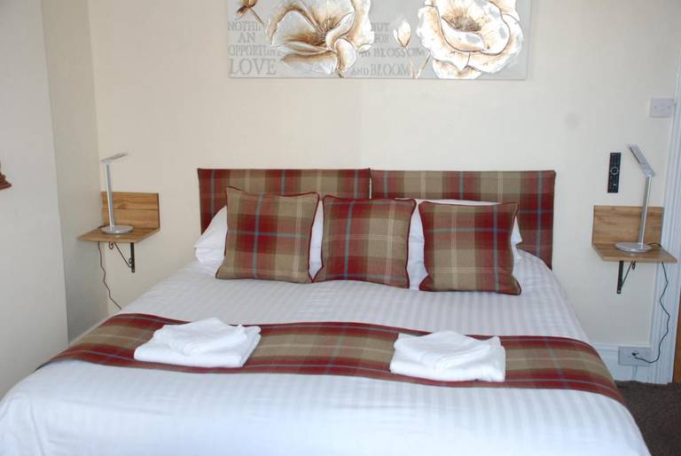 Trevali Guest House 