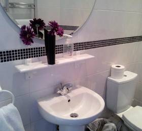 Туры в M and J Guest House  в Великобритании