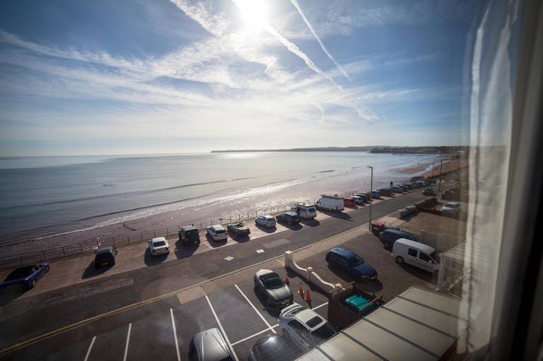 Preston Sands Hotel 