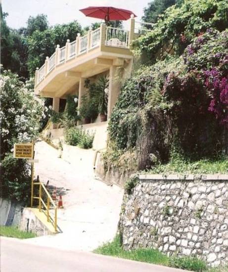 Meltemi Apartments  Греция, Перама