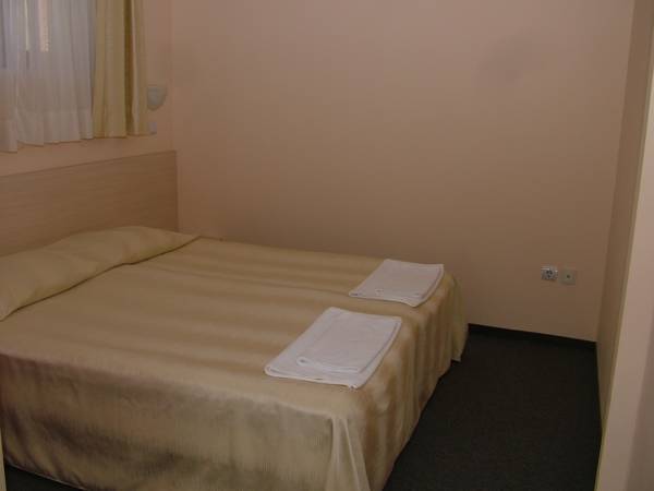 Family Hotel Tonina 2* Болгария, Девин
