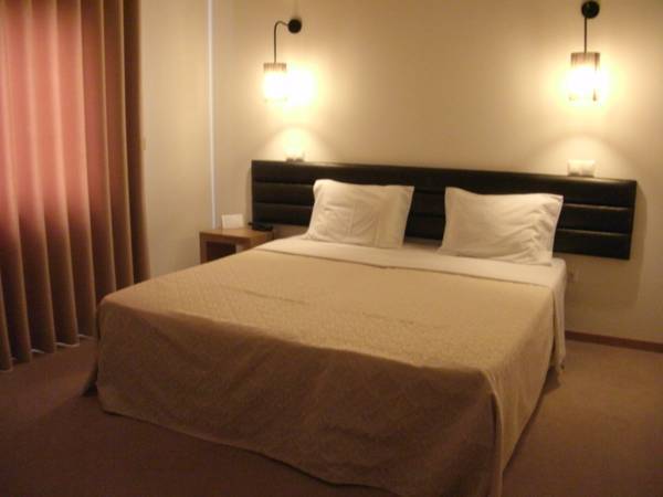 Santo Thyrso Hotel  3* Португалия, Санту-Тирсу
