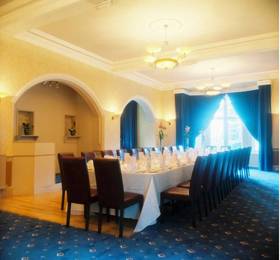 Royal Marine Hotel  в Дануне