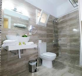 Paris Apartments  в Мириной