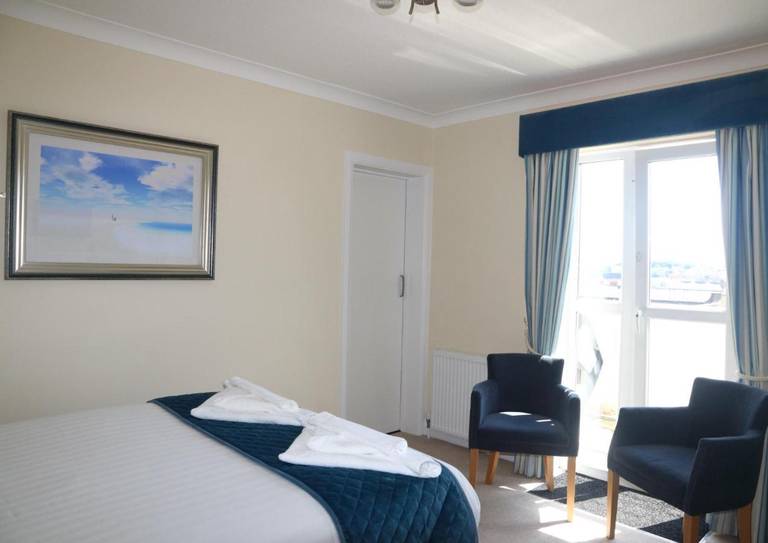 Redcliffe Hotel