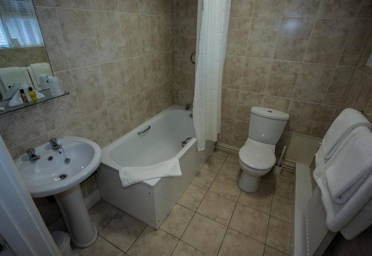 Deanwater Hotel 