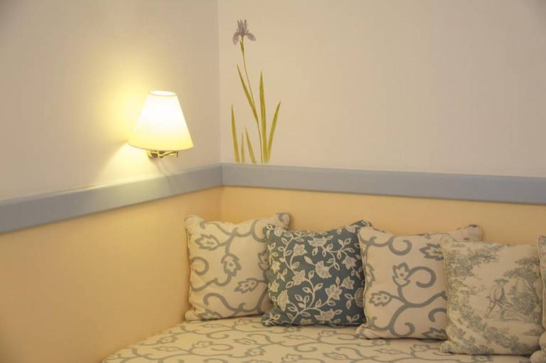 Roi Apartments 
