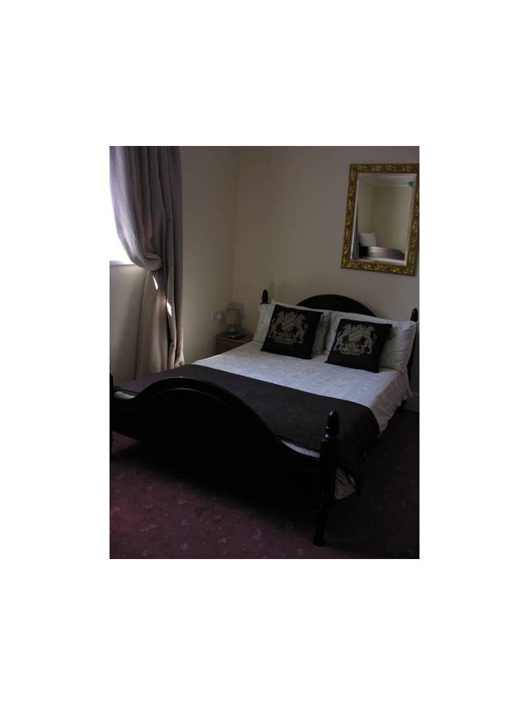 Howards Hotel 