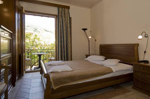 Tourist Hotel  1* Греция, Парга