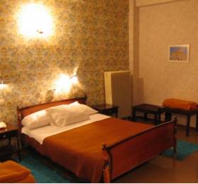 Hotel Fadira  в Ксилокастро