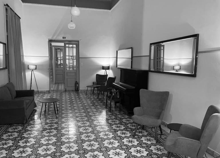 Tinion Hotel 