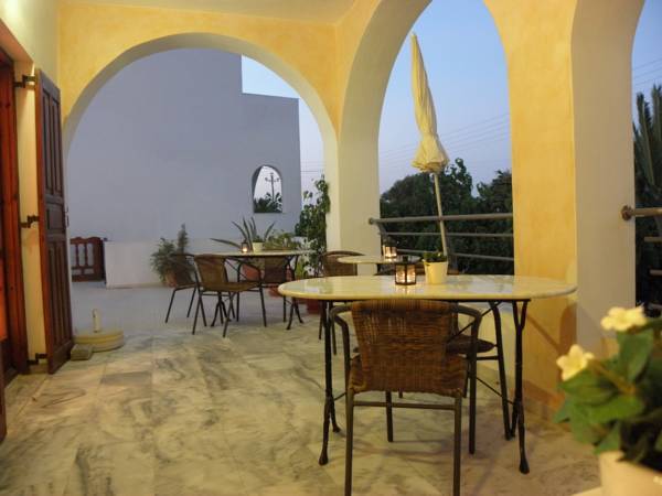 Areti Hotel  3* Греция, Камари