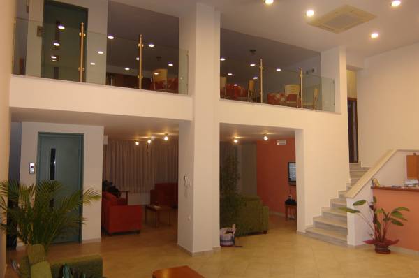 Ageri Hotel