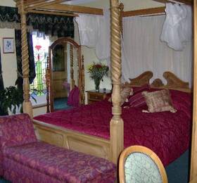 Llwyn Hall  в Лланелли