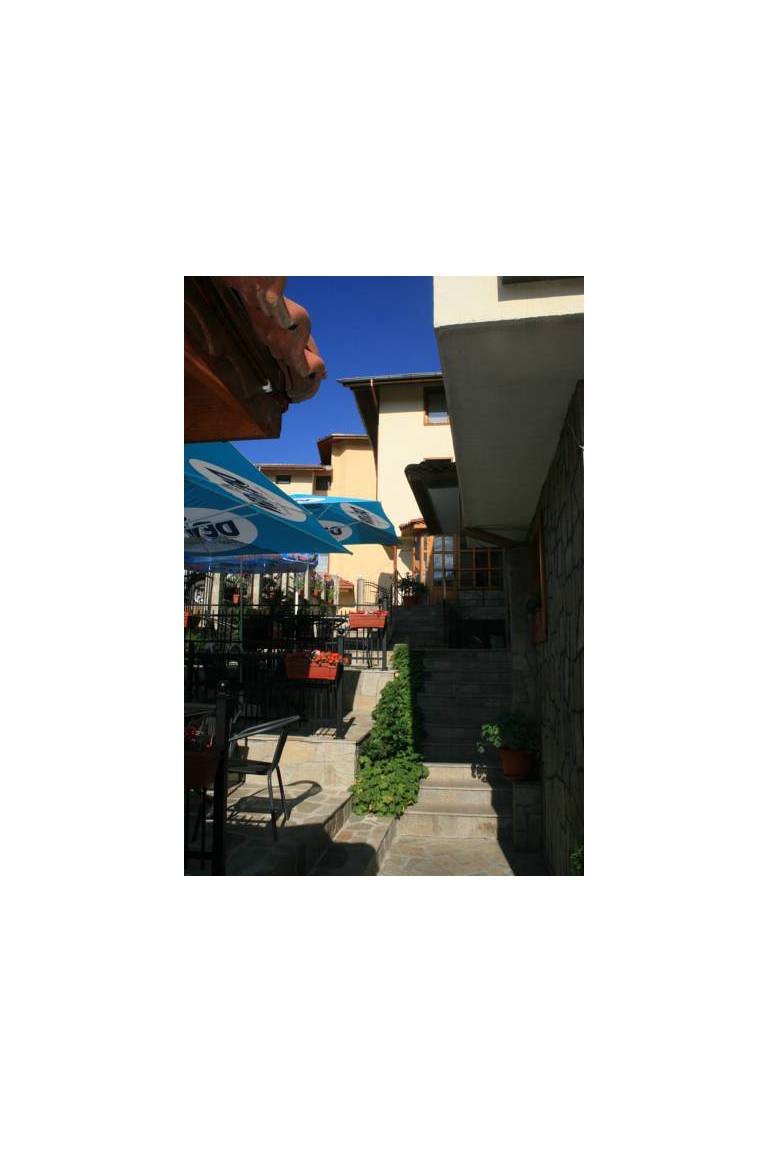 Hotel Moni 