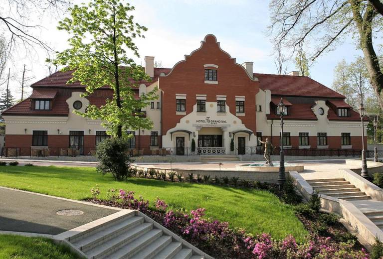Grand Sal 