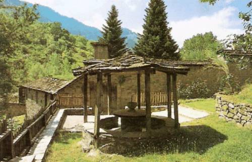 Anostro Греция, Мецовон