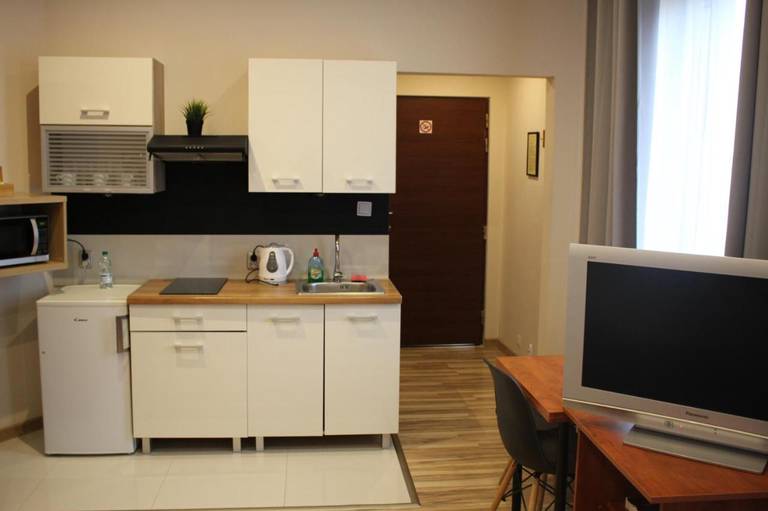 Hotel 1 
