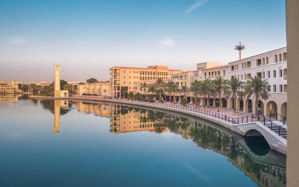 Copthorne Lakeview Executive Apartments Dubai, Green Community 4*
