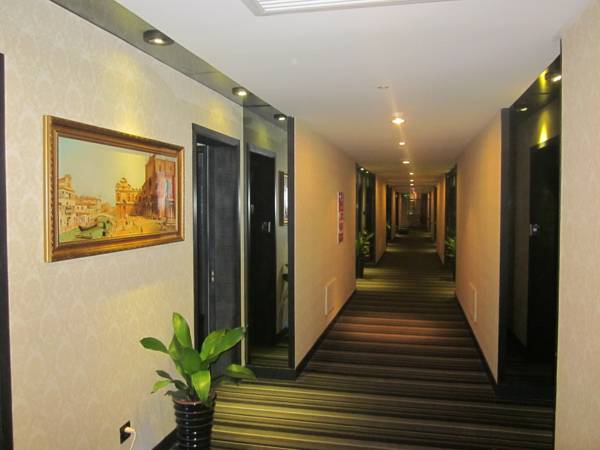 Vienna Hotel (Dongguan Houjie Dadao Branch) 