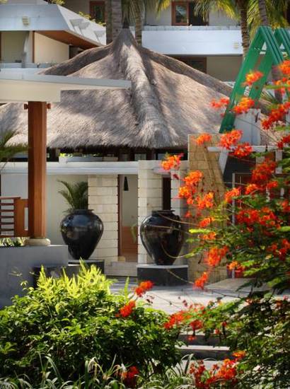 The Santosa Villas & Resort Lombok  4* Индонезия, Сенггиги