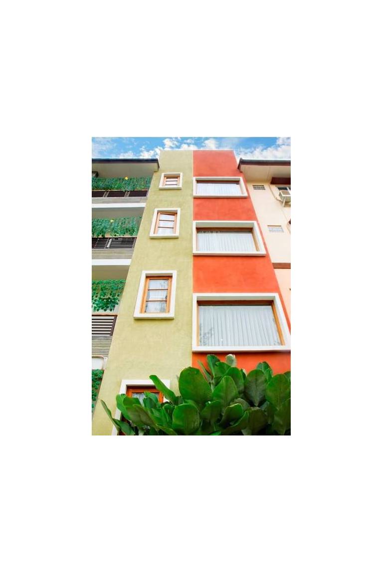 Lotus Hotel, Cafe & Meeting Place 