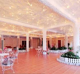 I Am Chiangrai White Brick Villa  в Чианграе