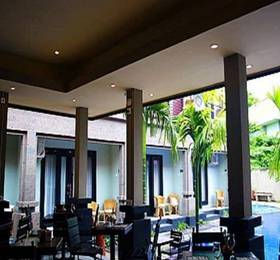 Taman Tirta Ayu Pool and Mansion в Куте