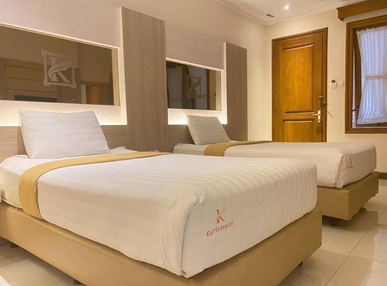 Kertanegara Premium Guest House 