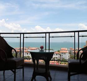 Gold Boutique Holiday Apartment  в Хайнане