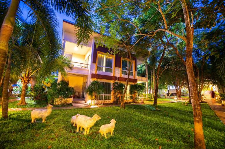 The One Cozy Vacation Residence