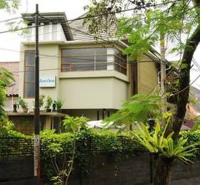 Туры в Buminanienie Family Guest House  в Индонезии