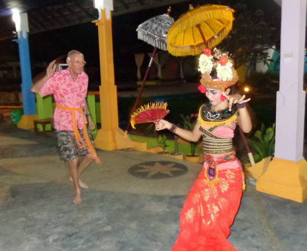 Bali Grand Sunsets Resort & Spa  3* Индонезия, Ловина