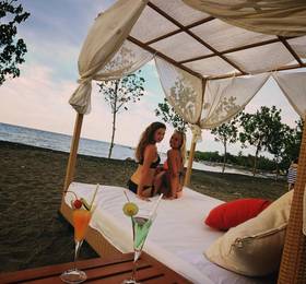 Adi Assri Beach Resorts And Spa Pemuteran в Пемутеране