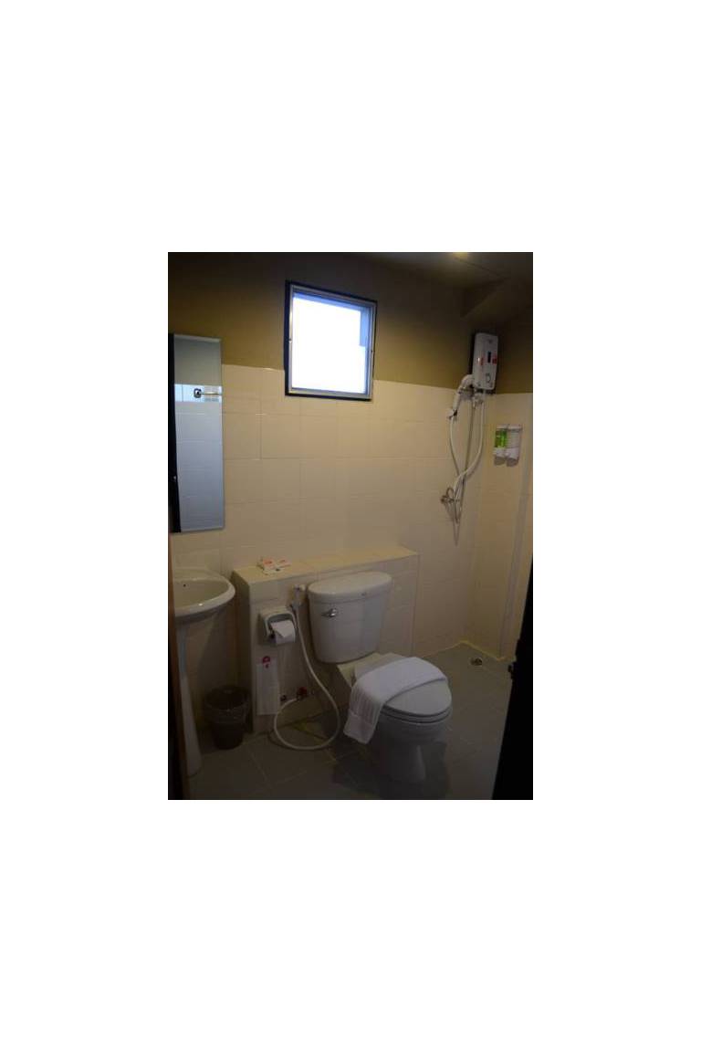 B2 Satitham (Wat Jedyod) Hotel 