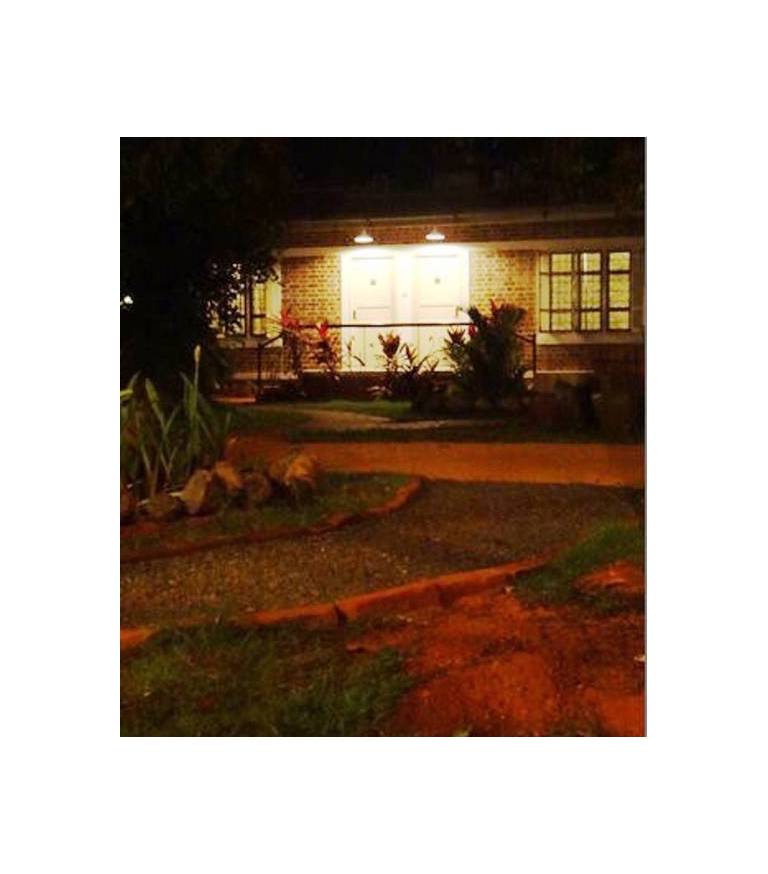 Inn Pondiville Forest Retreat