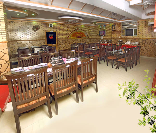 Rishabh Grand Castle Resort  3* Индия, Ришикеш
