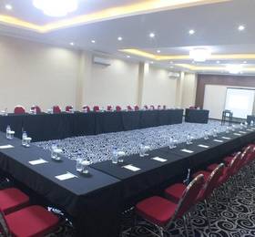 Bella Hotel Surabaya в Сурабае