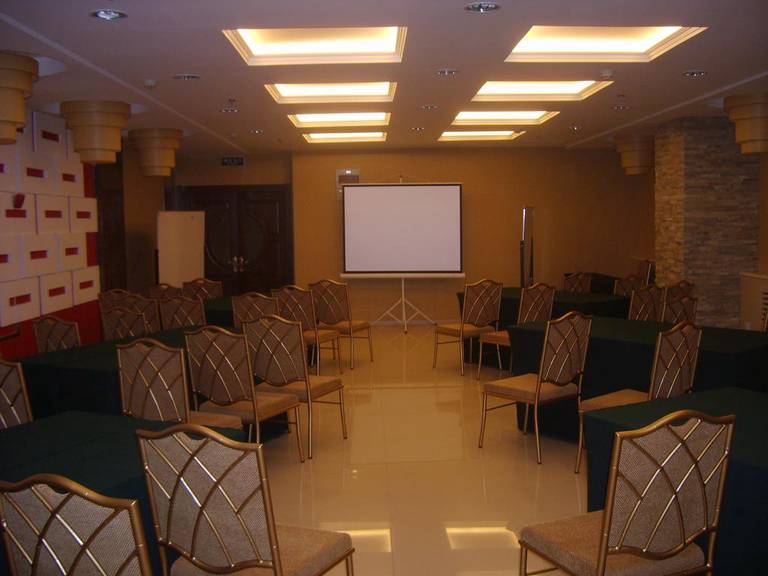 Wonhurg International Hotel 