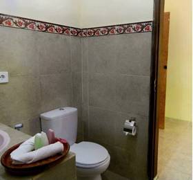 Bali Bhuana Beach Cottages в Бали